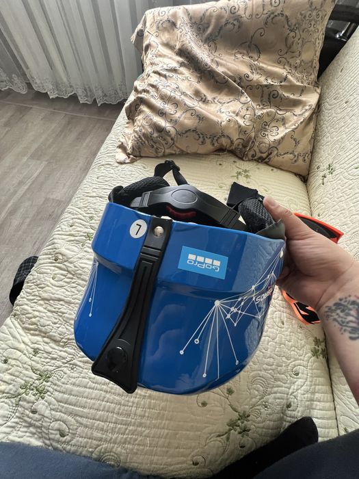 продам горнолыжный шлем rockbros