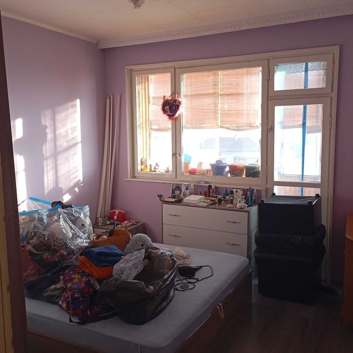 Продава се Тристаен апартамент в Карлово - 101 кв.м за 1263 €/кв.м - Снимка #1