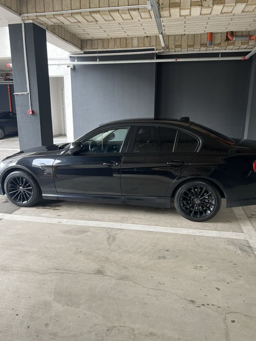 Vand loc de parcare acoperit Odei Towers