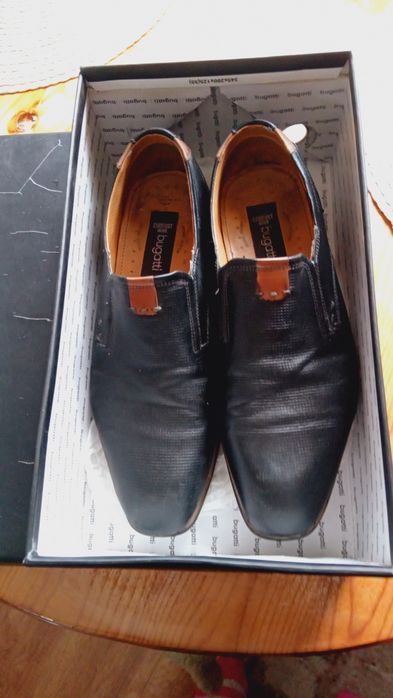 Мъжки черни обувки