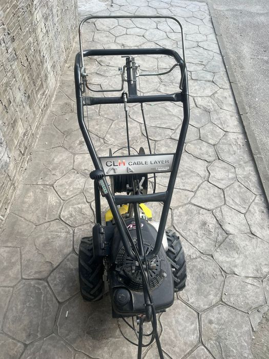 Masina ingropat cabluri in pamant Cedrus Ekotech NT60