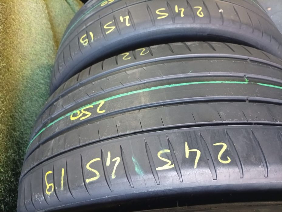 245 45 19 Michelin