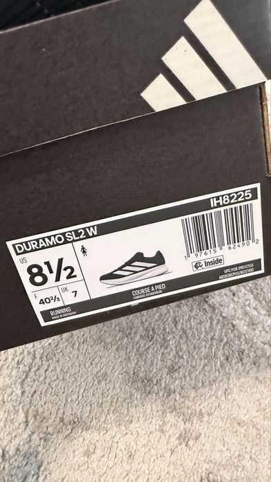 Новые кроссовки Adidas 40размер