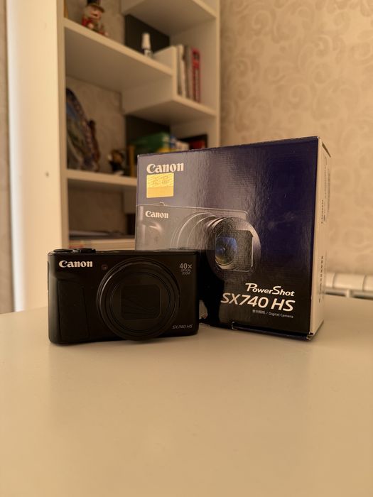 Canon PowerShot SX740 HS