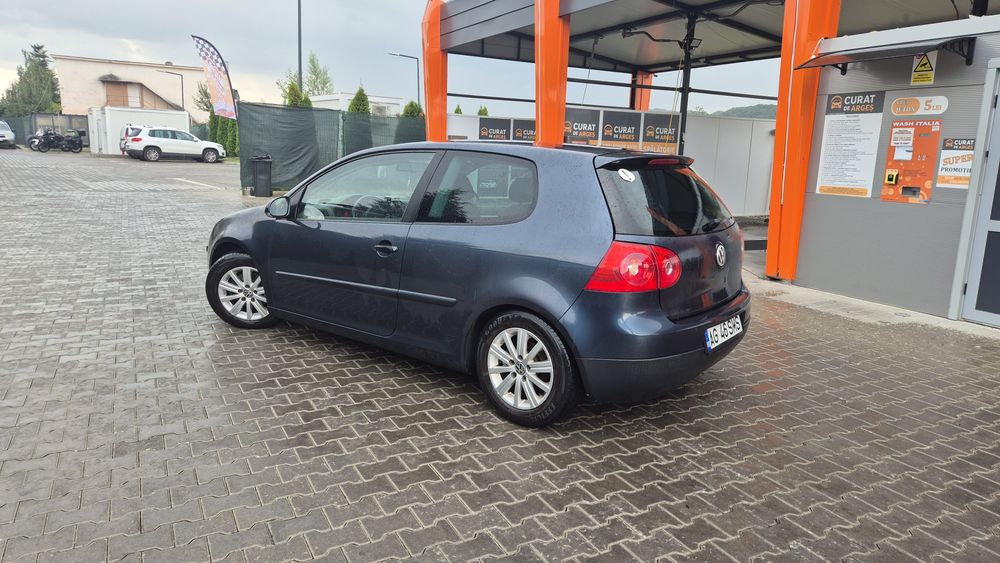 Vand golf 5 benzina/gpl