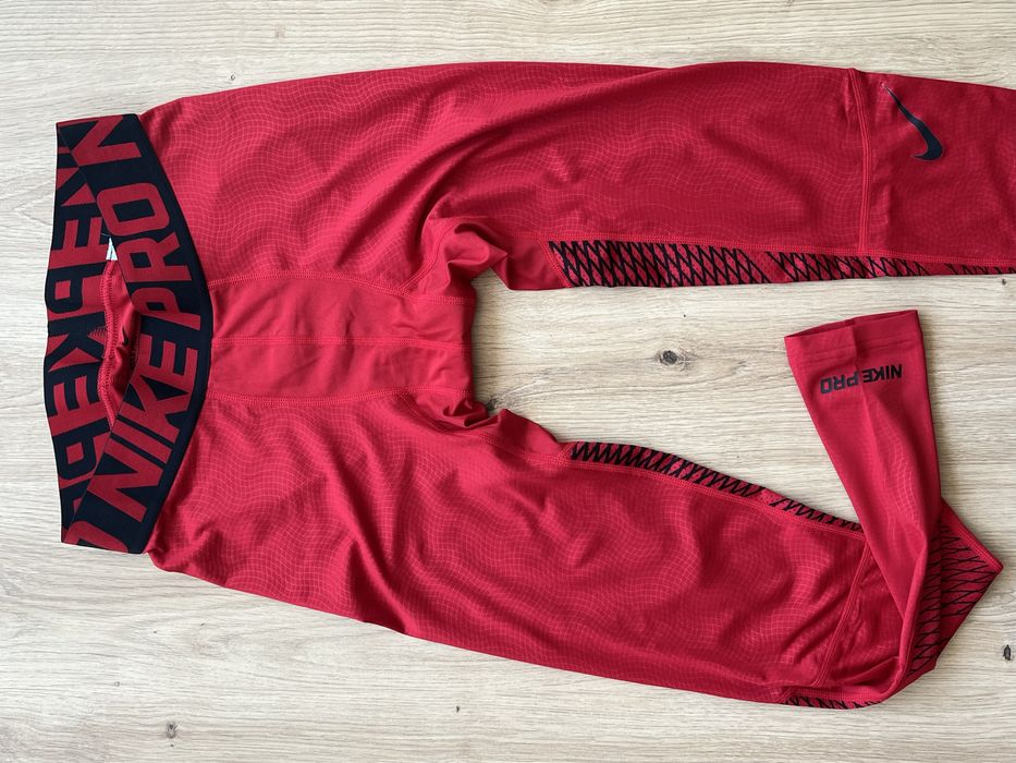 NIKE PRO HyperCool Compression - S размер клин / Оригинал