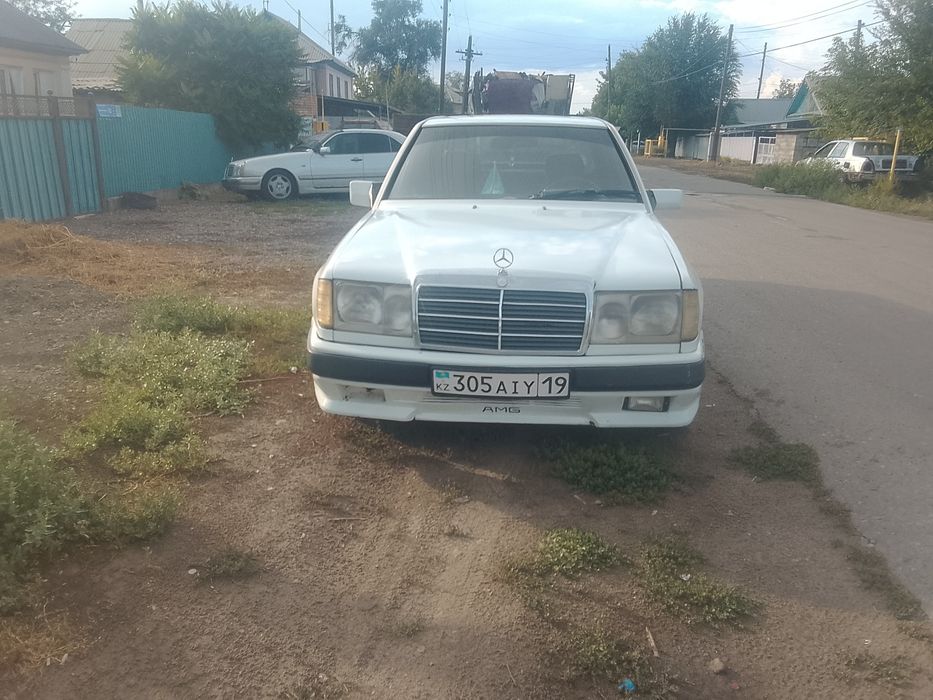 Mercedes-Benz W124 срочьно