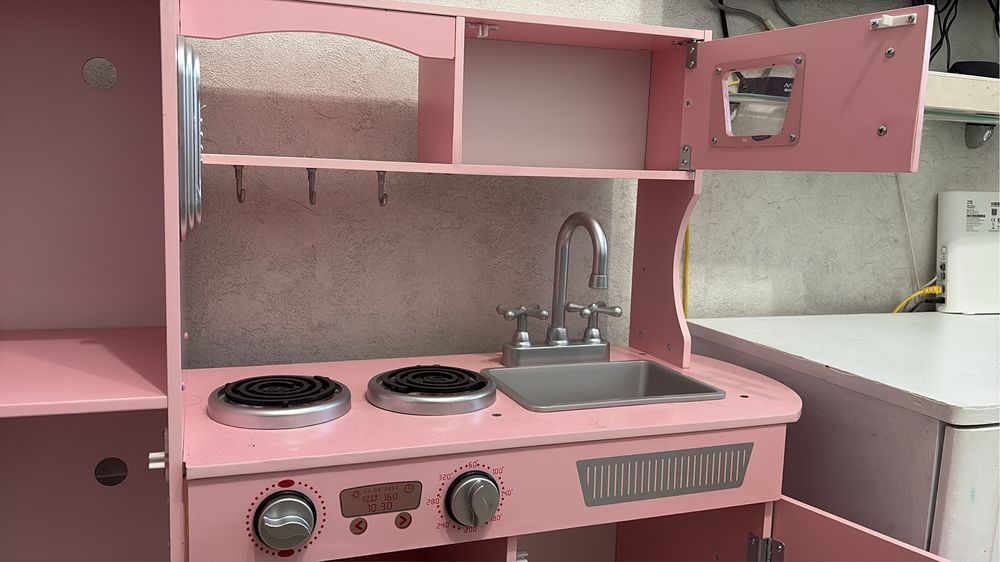 Деревянная игровая кухня для девочек