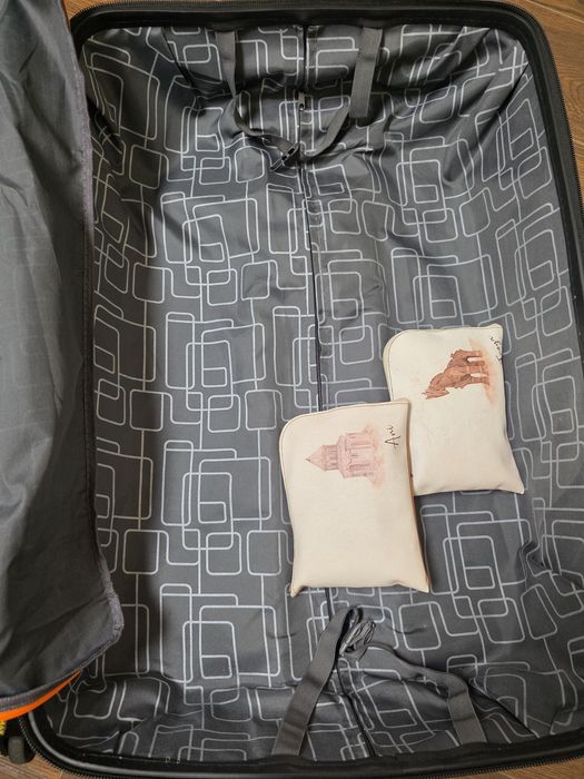 Чемодан большой ХЛ