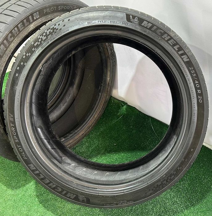 4бр 255/40r20 MICHELIN летни