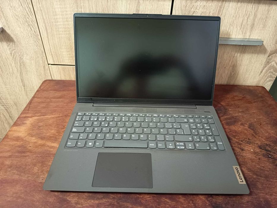 Vand laptop Lenovo