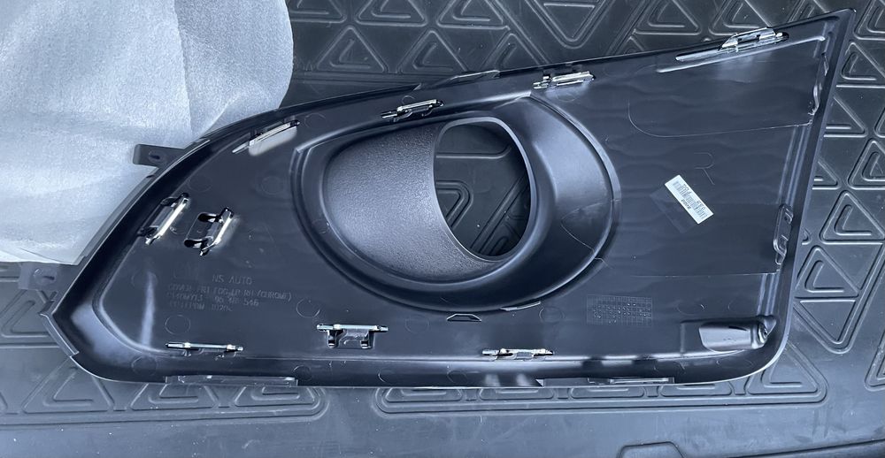 Накладка противотуманки Каптива