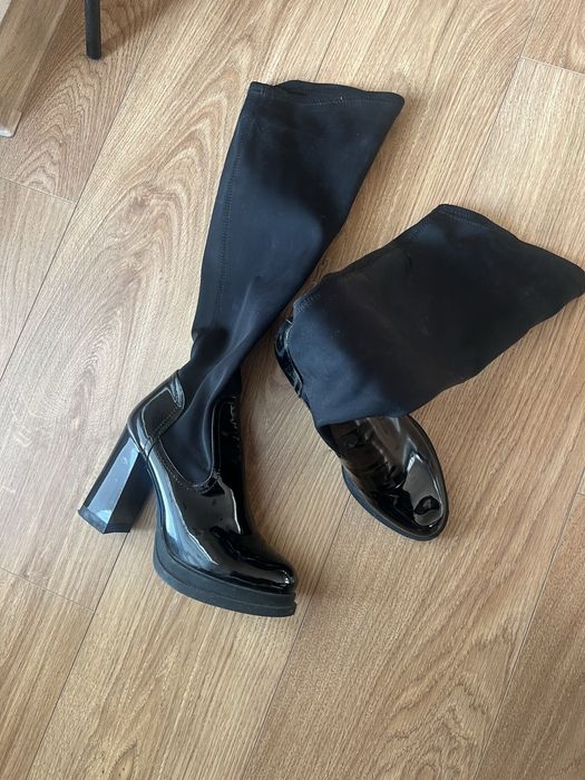 Дамски ботуши на платформа