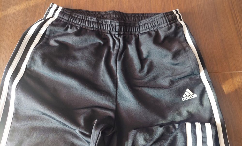 Долница Adidas, отлична