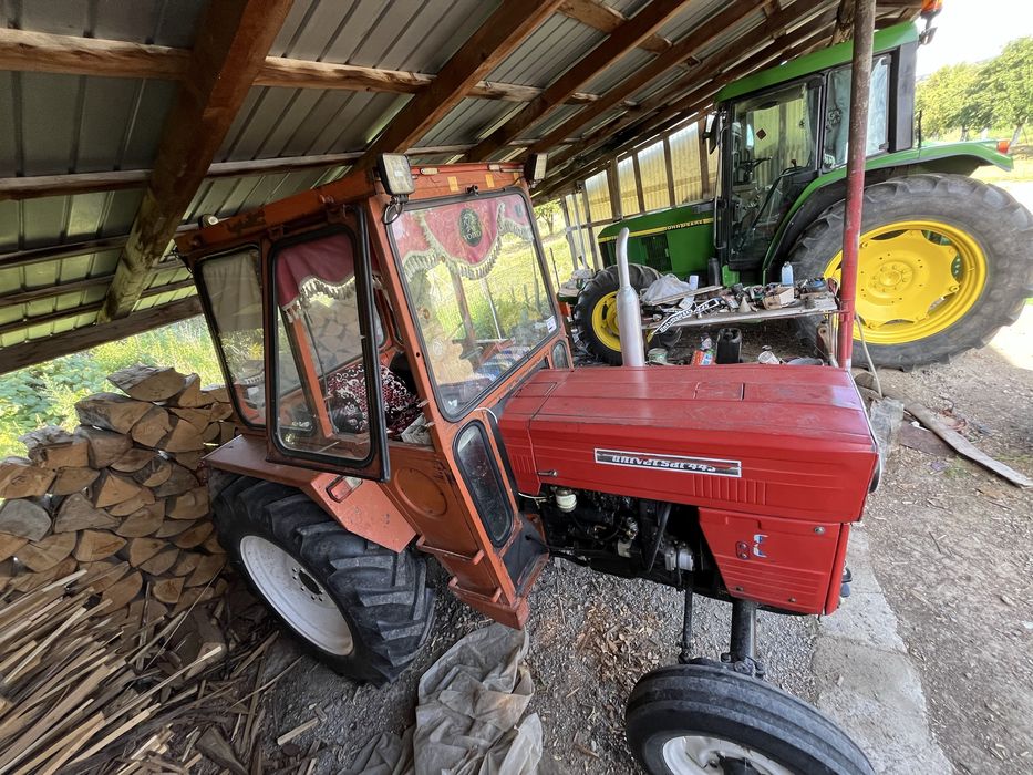 Universal 445 1995 model Export