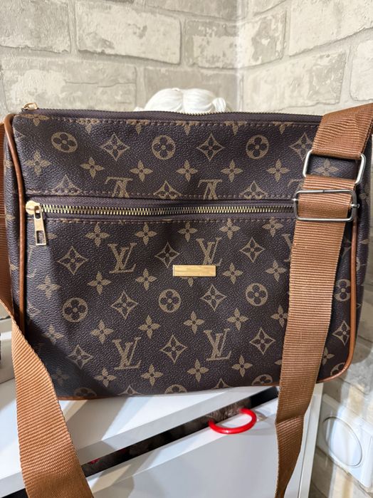 Дамски чанти и портмоне