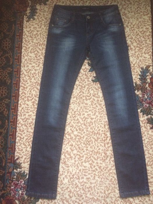 Продаются новые джинсы 29 размер оригинал