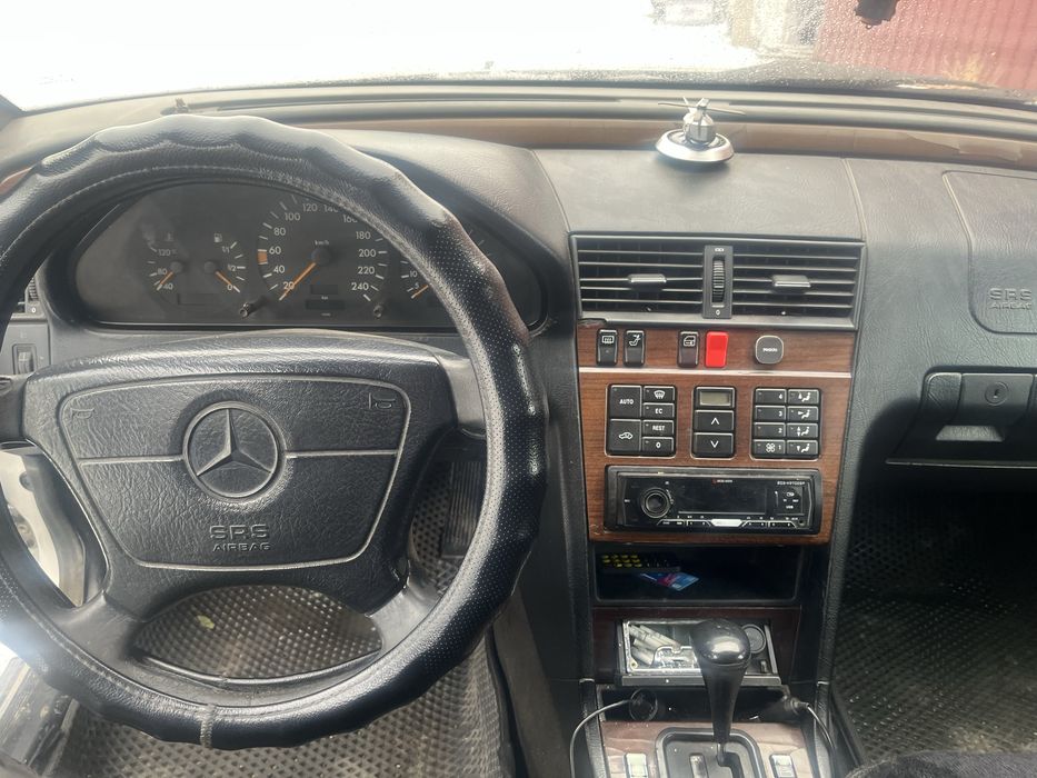 Продам мерс 202 кузов