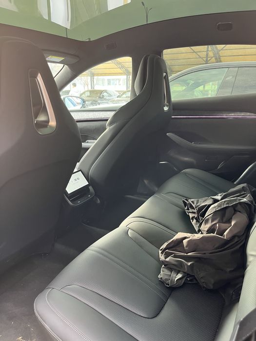 Jiyue 07 — это электромобиль-седан