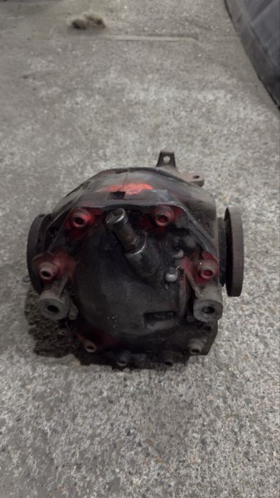 Редуктор на мерседес 210