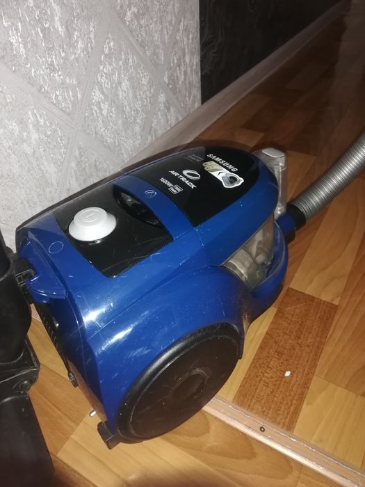 Продам пылесос Samsung