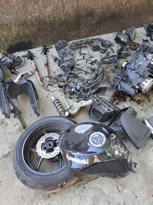kawasaki zx10r - Piese auto de vânzare | OLX.ro