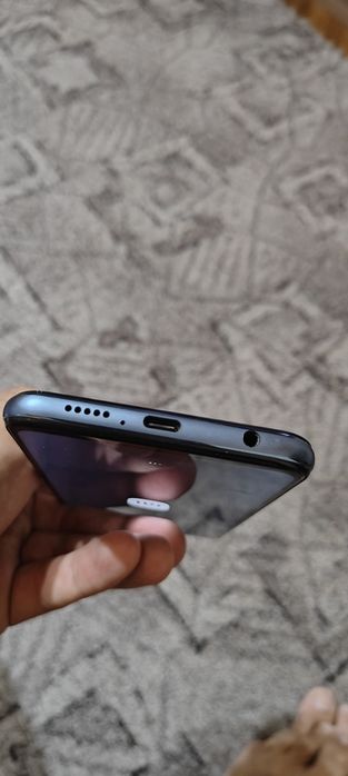 Redmi note 9 pro impecabil.