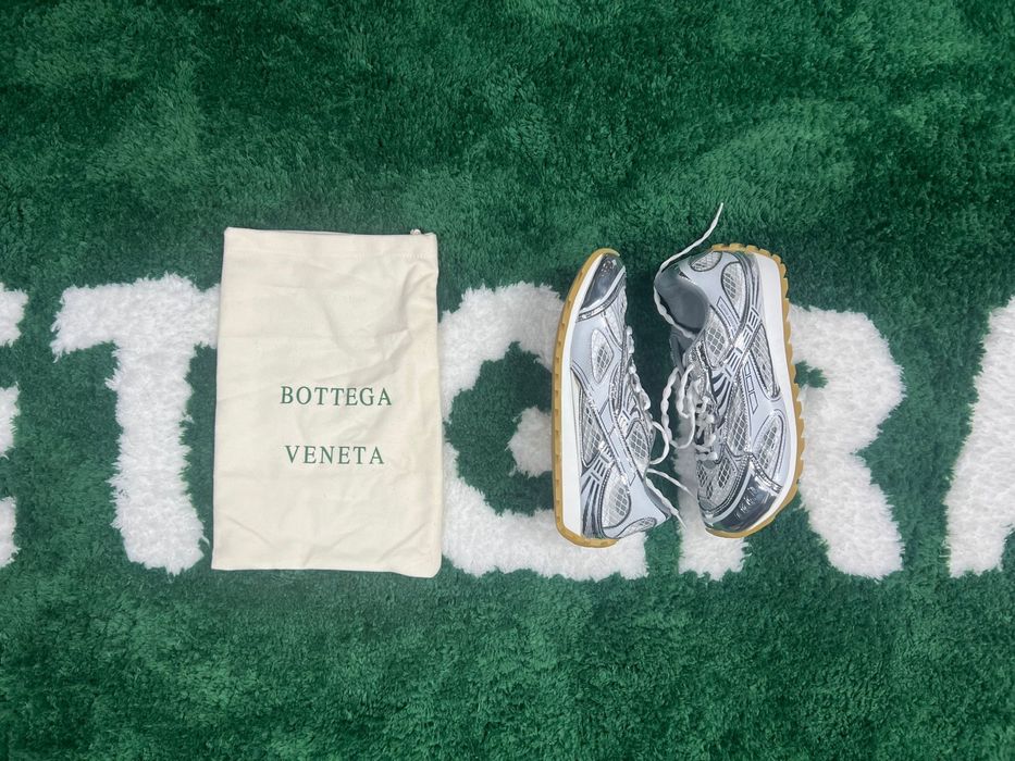 Bottega Veneta Orbit size 43 noi fara cutie