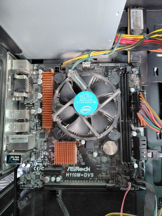 Материнская плата сокет 1151, с процессором i5, и охлаждением