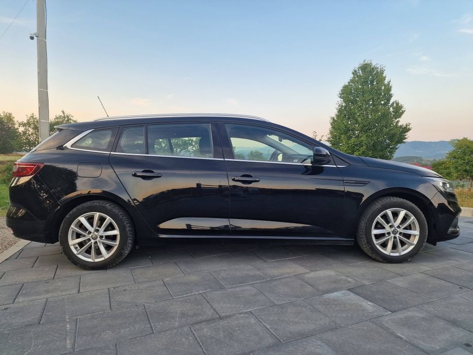 Renault Megane IV 4