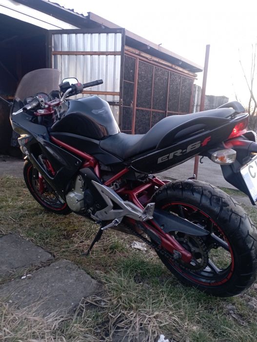 Motocicleta Kawasaki er6f