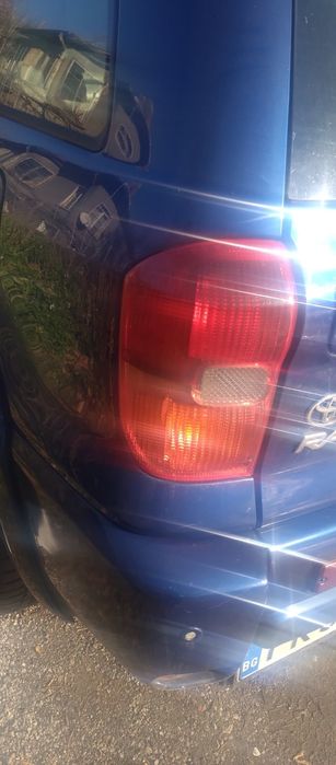 Тойота РАФ 4- джип