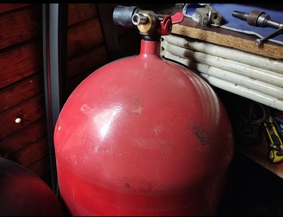 Метанови бутилки олекотени