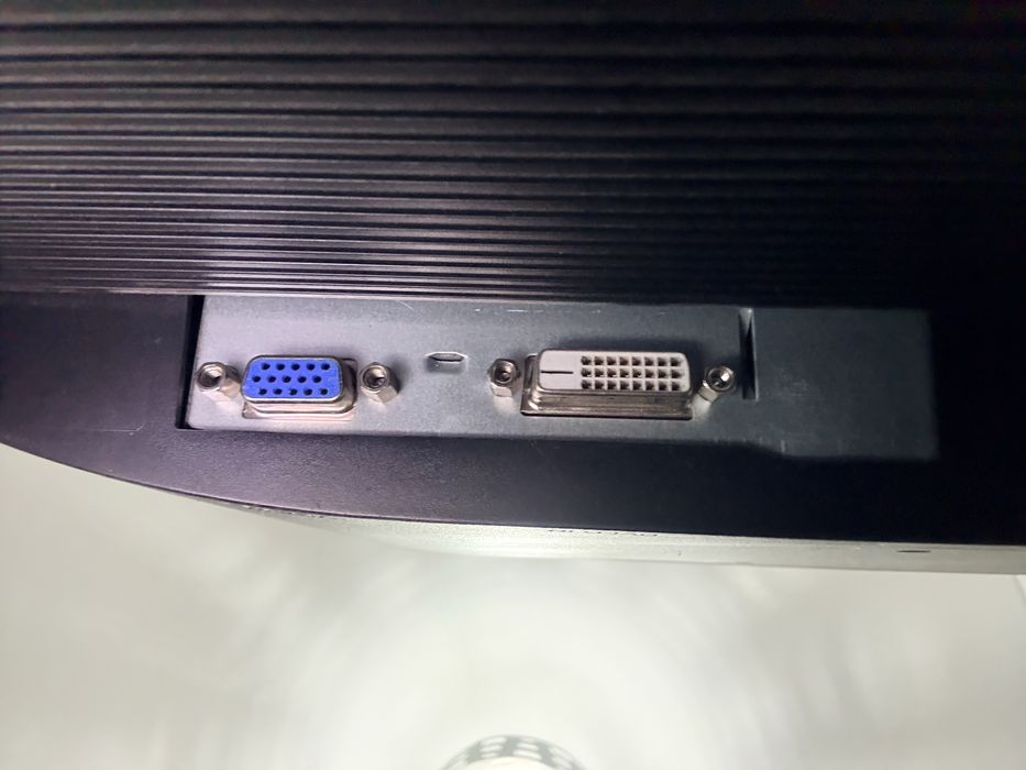 COMBO- Calculator & Monitor