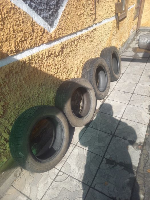 Продам шины  на 14