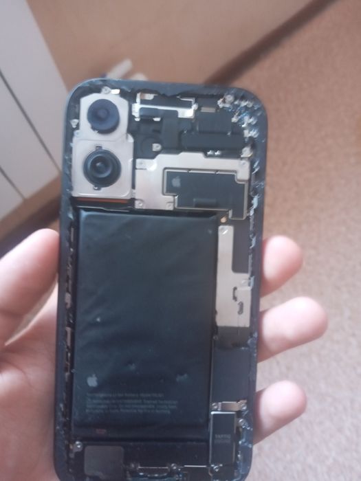 Айфон 16 чёрный цвет 256Гб