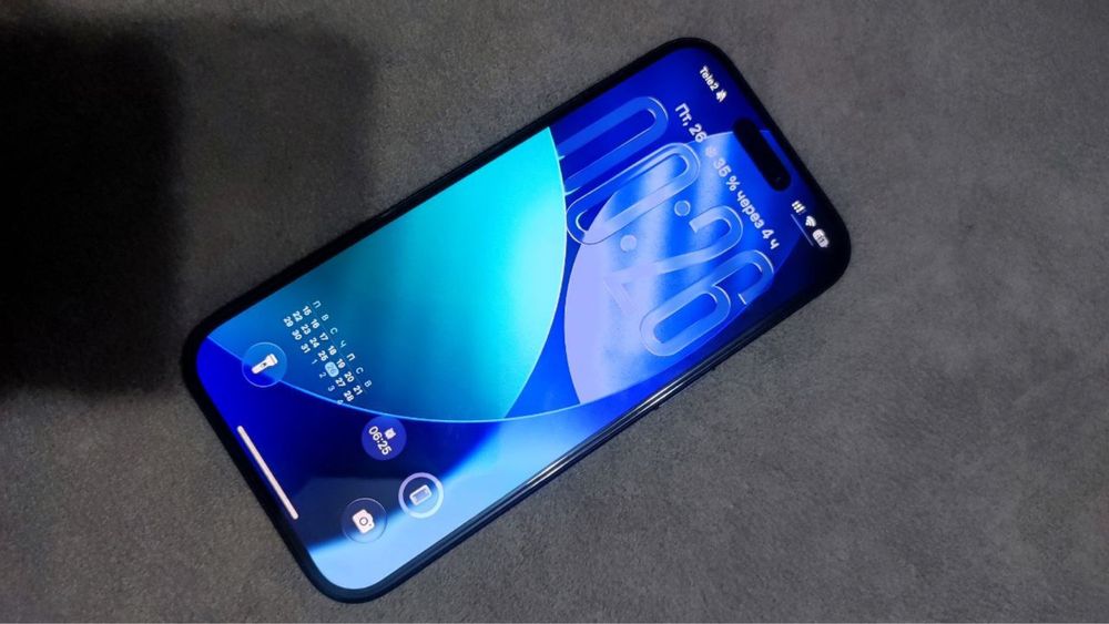 iPhone 16, 128гб, АКБ 100%