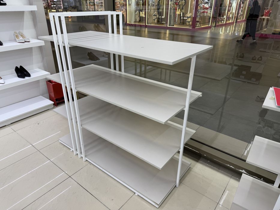 Продаётся стеллаж для обуви