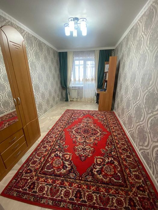 Продам 3 комн.кв. (Золотой Квартал)