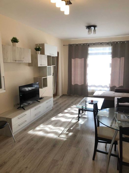 Дава се под наем Двустаен апартамент в Варна, Аспарухово - 65 кв.м за 500 € - Снимка #2