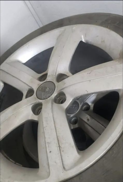 продам диски r17  и заднее сидение на Ауди а4