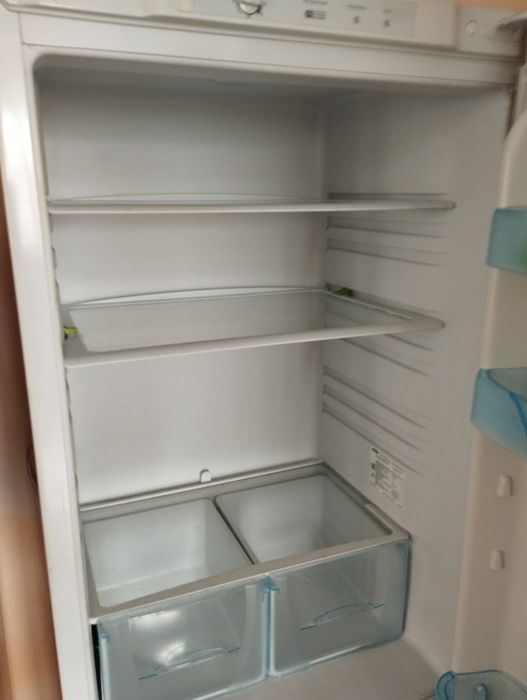 Холодильник Бирюса