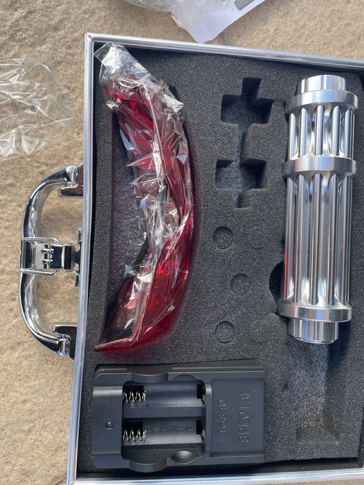 Лазер  лазер мнощен