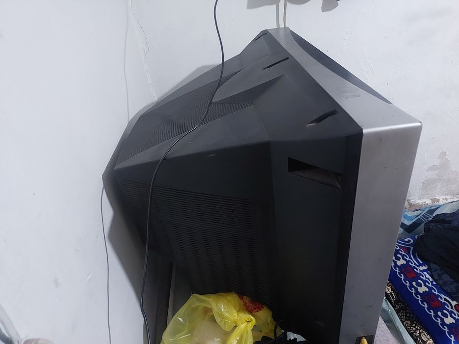 Телевизор б/у  продаются