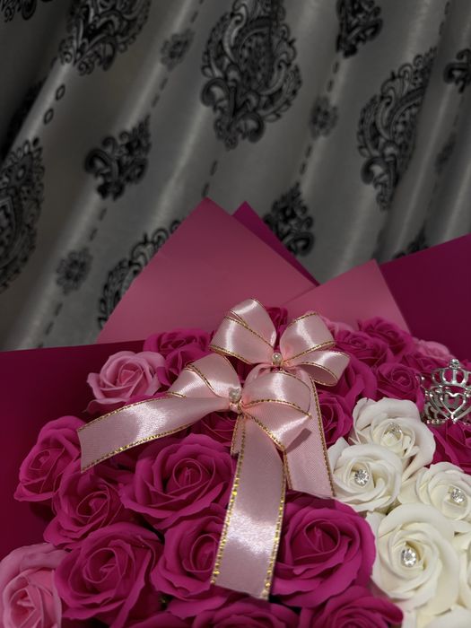 Buchet de 101 trandafiri de sapun roz