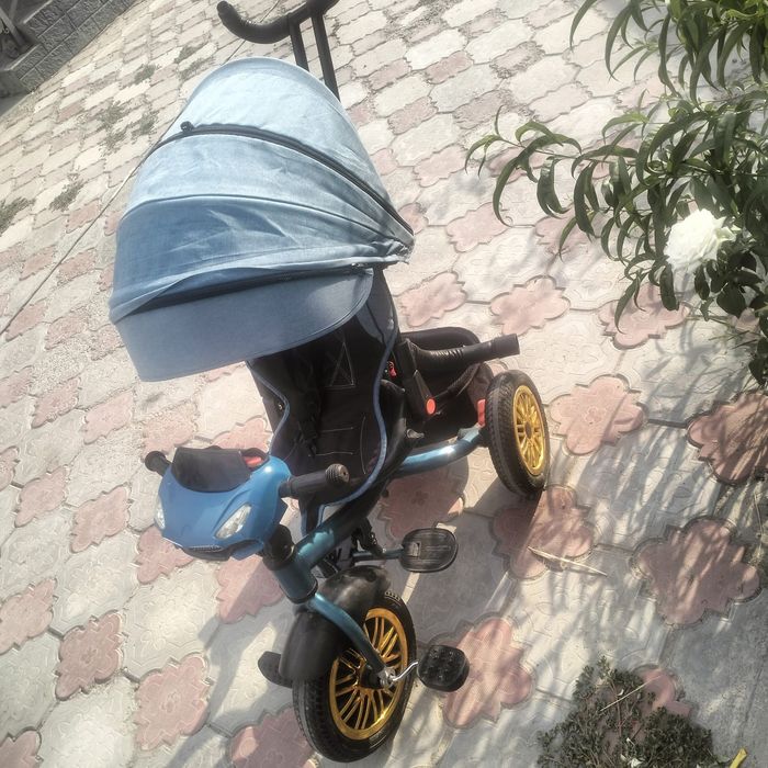 Трёхколёсный велосипед