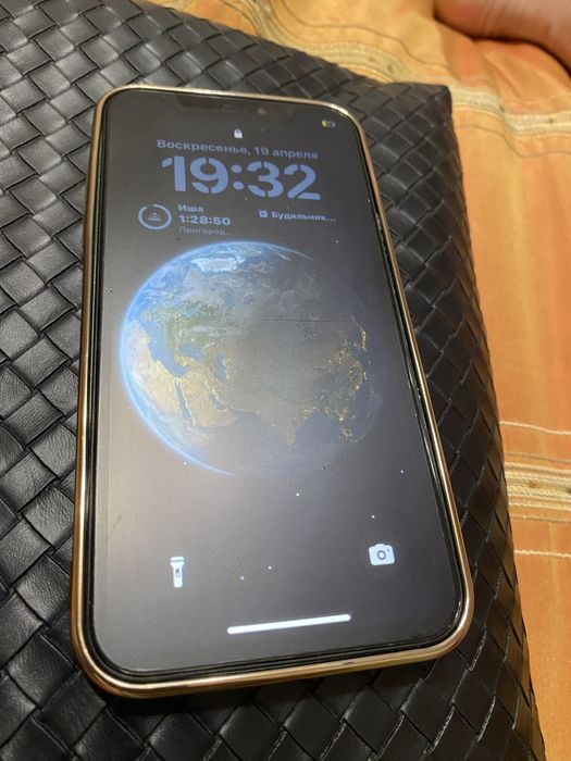 Iphone XR в корпусе 13