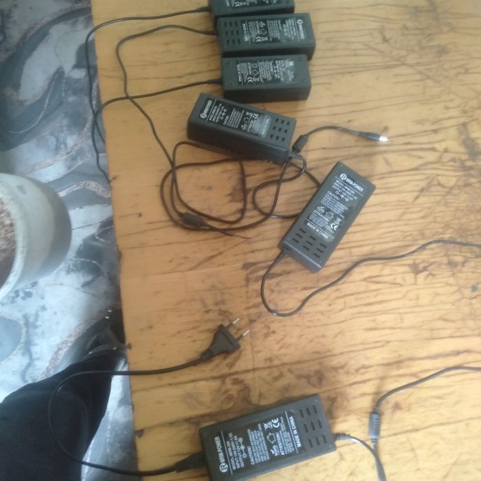 Блок питанич 12 v