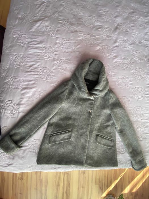 Късо палто на Zara