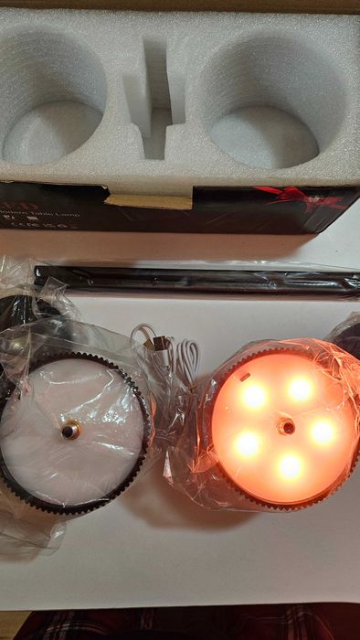 LED Модерни Настолни Лампи - RGB Осветление